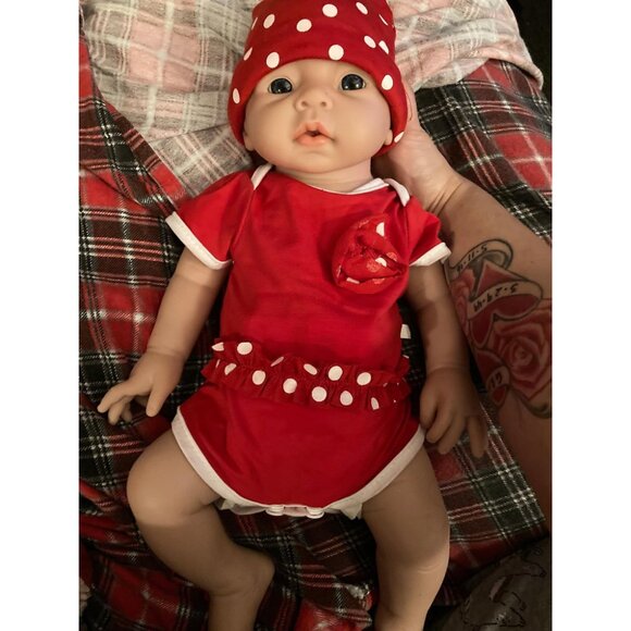 🆕20 inch Full Body Silicone Baby Dolls Girl With Feeding Tools Wears Pholka Dot - Picture 2 of 9